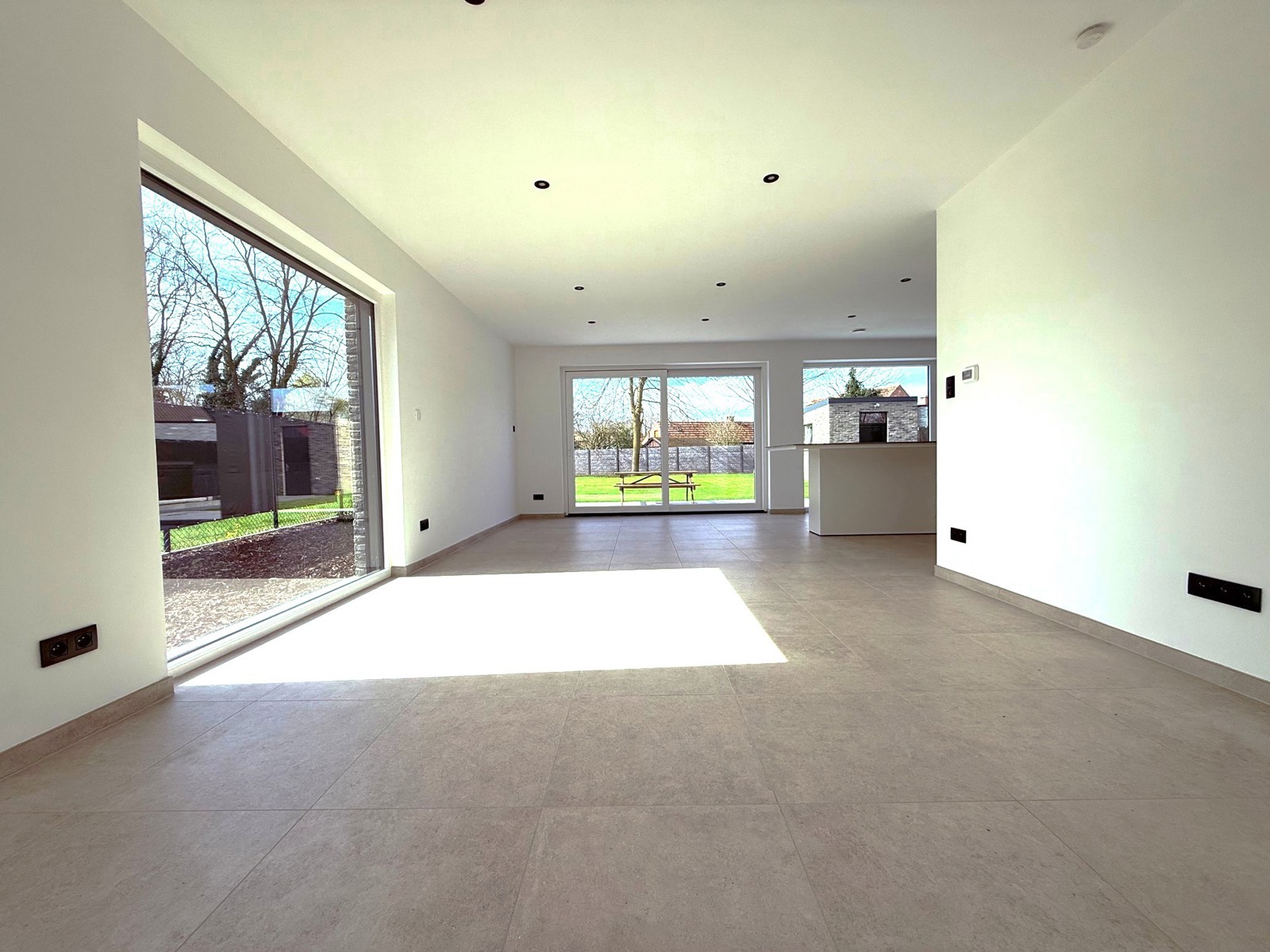 Nieuwbouwwoning met 3 slaapkamers. - foto 5