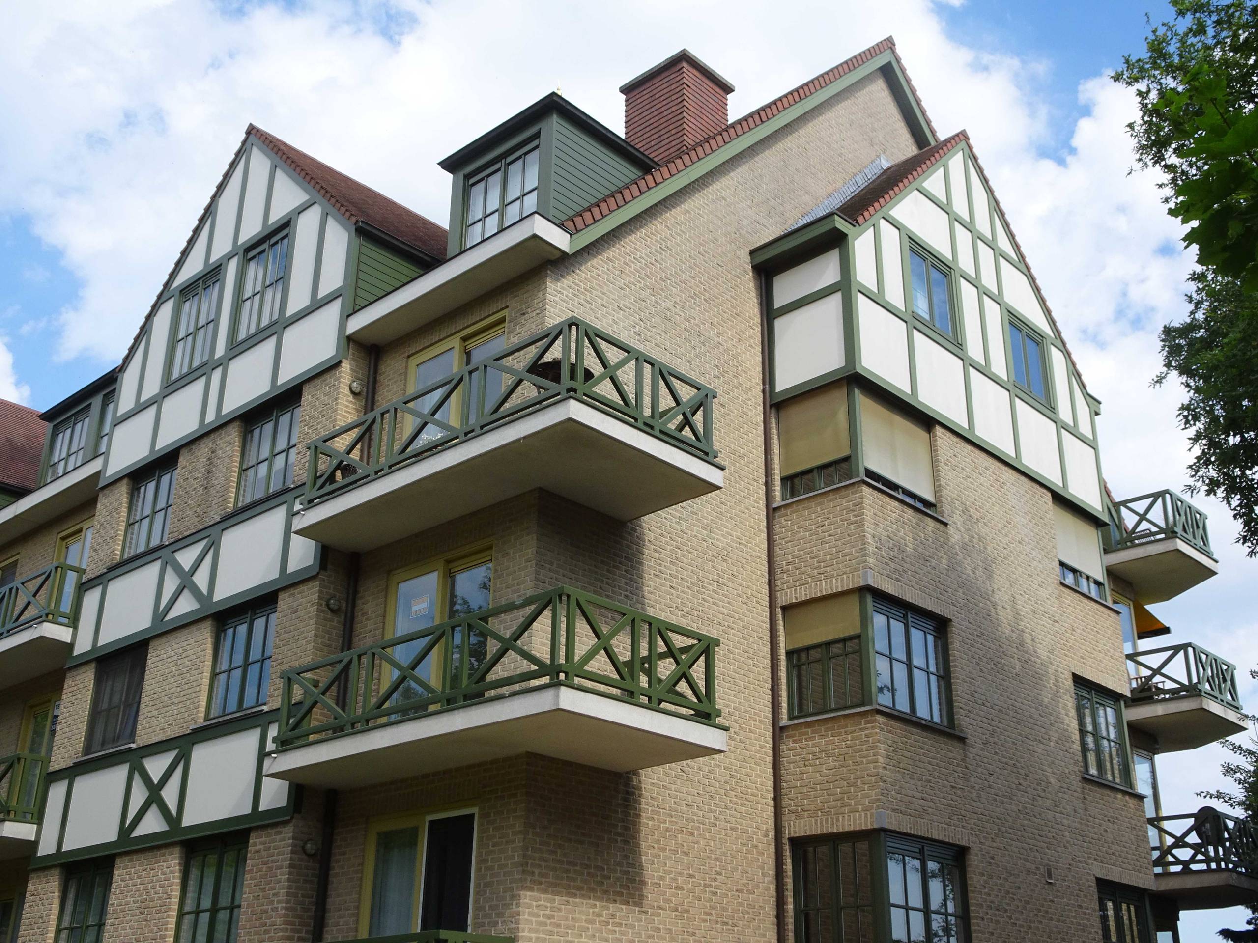 Apartment for sale in Brasschaat with 3 bedrooms - photo 1