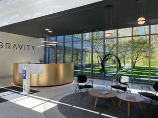 <p>We offer office space ideally located at <strong>Herrmann-Debrouxlaan 40</strong>, providing a range of flexible areas from <strong>100 m² to 538 m²</strong>. Just steps away from local shops, supermarkets, and restaurants, and close to the <strong>Brussels Ring</strong> and the <strong>E411</strong>, you will benefit from optimal accessibility for your professional travels.</p>
<h3><strong>Office Features:</strong></h3>
<ul>
<li>
<p><strong>1 kitchenette per floor</strong></p>
</li>
<li>
<p>Modern working environment with <strong>meeting rooms</strong>, a <strong>relaxation area</strong>, a <strong>coffee corner</strong>, and a <strong>restaurant</strong></p>
</li>
</ul>
<h3><strong>Services and Facilities:</strong></h3>
<ul>
<li>
<p><strong>264 secure parking spaces</strong></p>
</li>
<li>
<p>Bicycle parking</p>
</li>
<li>
<p><strong>Charging stations for electric cars</strong></p>
</li>
<li>
<p><strong>HVAC system</strong> (Heating, Ventilation, and Air Conditioning)</p>
</li>
</ul>
<h3><strong>Technical Features:</strong></h3>
<ul>
<li>
<p><strong>LED lighting</strong> throughout the building</p>
</li>
<li>
<p>Complete <strong>fire detection system</strong>, with extinguishers and gas detectors</p>
</li>
</ul>
<h3><strong>Accessibility:</strong></h3>
<ul>
<li>
<p><strong>Public transport nearby</strong></p>
</li>
<li>
<p>Easy access to major highways</p>
</li>
</ul>
<p>A pleasant working environment, combining comfort, security, and accessibility, for companies that care about the quality of their surroundings.</p>
<p><strong>Contact us</strong> for more information or to schedule a visit!</p>