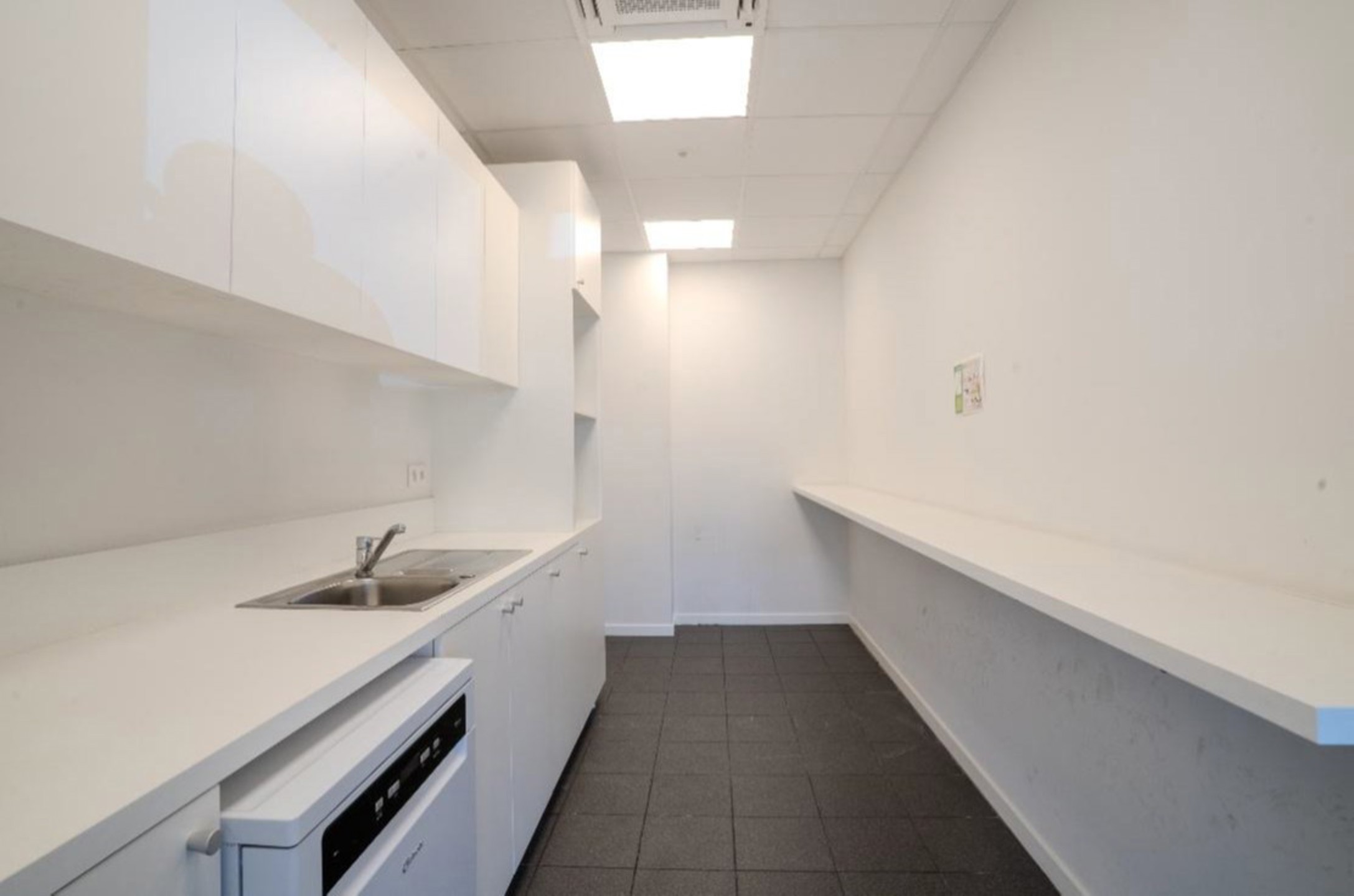 Kantoor glvl links 351 m² te huur - foto 5