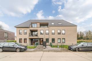 ✨ Instapklaar, ruimte en energiezuinigheid in één penthouse.Deze penthouse (loft-appartement) met een bewoonbare opp van 167 m² biedt een...