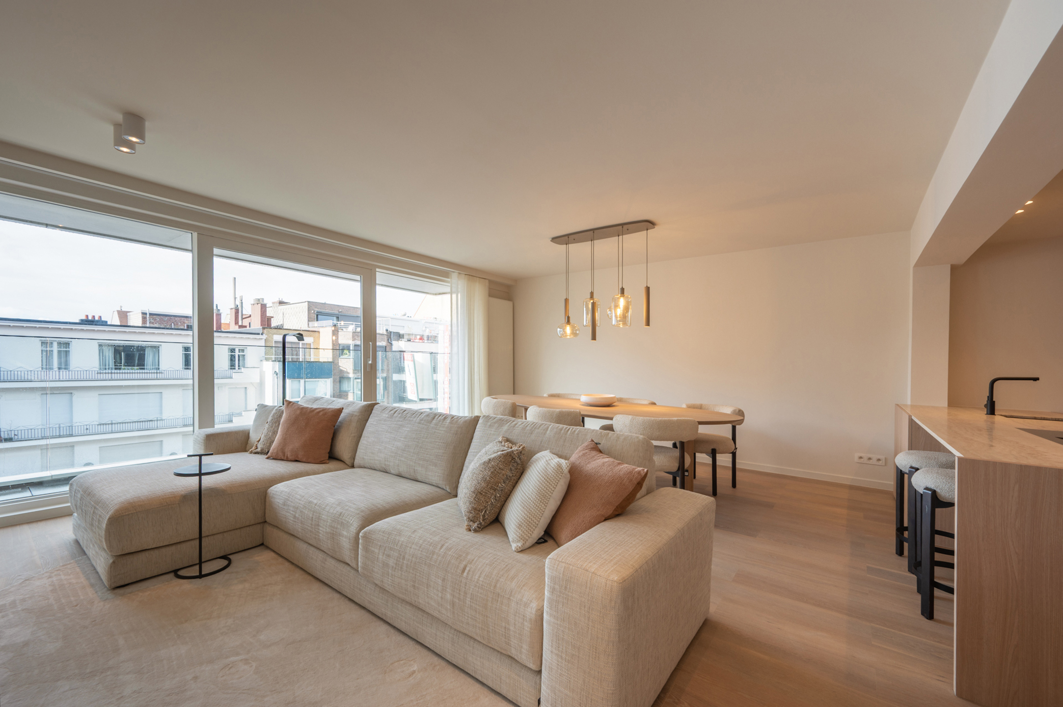 Luxueus gerenoveerd 3SLK-appartement met open zicht - foto 4