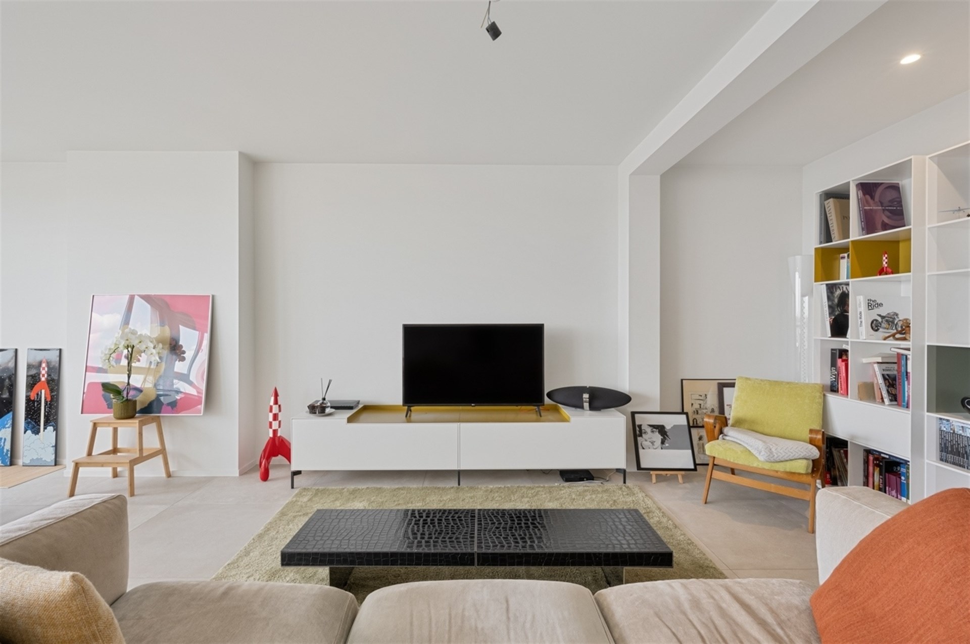 Ruim en stijlvol appartement met terras en prachtig uitzicht in hartje Aalst - foto 4