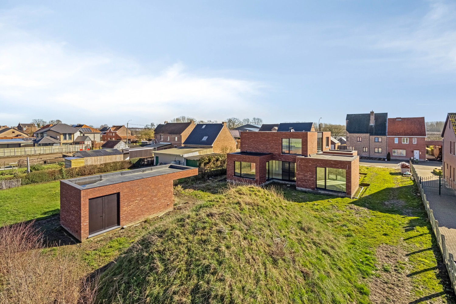 Ruime nieuwbouwvilla in Zepperen TE KOOP met weide - foto 4