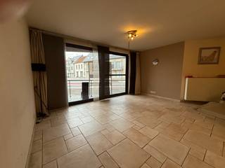 Ruim gelijkvloers appartement van 112m² op toplocatie in het centrum van het gezellige dorp Putte. Het spreekt voor zich dat men alle...