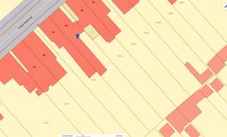 <p><span>Totaal renovatieproject of afbraakwoning te koop op een gunstige locatie nabij het centrum en het park van Kapellen, het perceel is 345m² groot en heeft een breedte van 6 m.</span></p><p><span>Het eigendom is geschikt voor het bouwen van een gesloten bebouwing met een diepte van maximum 17 m op het gelijkvloers, 13 m op de verdieping en 9 m op de bovenverdieping. </span></p><p><span>Er werden reeds plannen goedgekeurd voor een nieuwbouw woning/volledige verbouwing.</span></p><p><span> </span></p><p><span>Plannen en video zijn te bekijken, vanwege de bouwvallige staat worden er geen afspraken ter plaatse ingepland.</span></p>