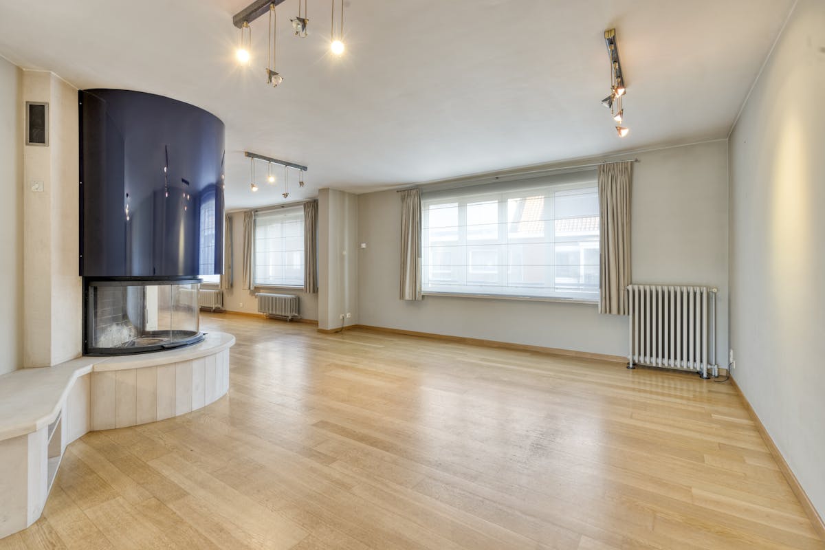 Handelspand (95 m²) met woonst (285 m²) te koop - foto 4