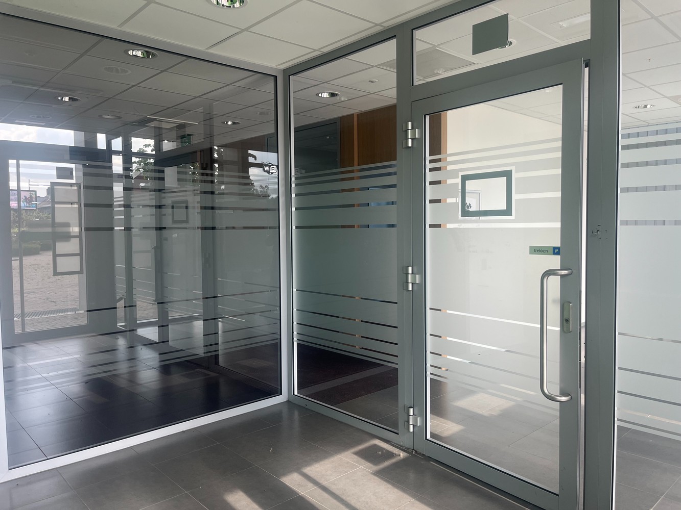 Gelijkvloers handelspand met tal van mogelijkheden in centrum Ham - foto 4