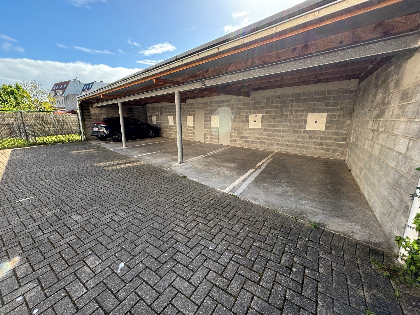 Garage for sale in Bredene