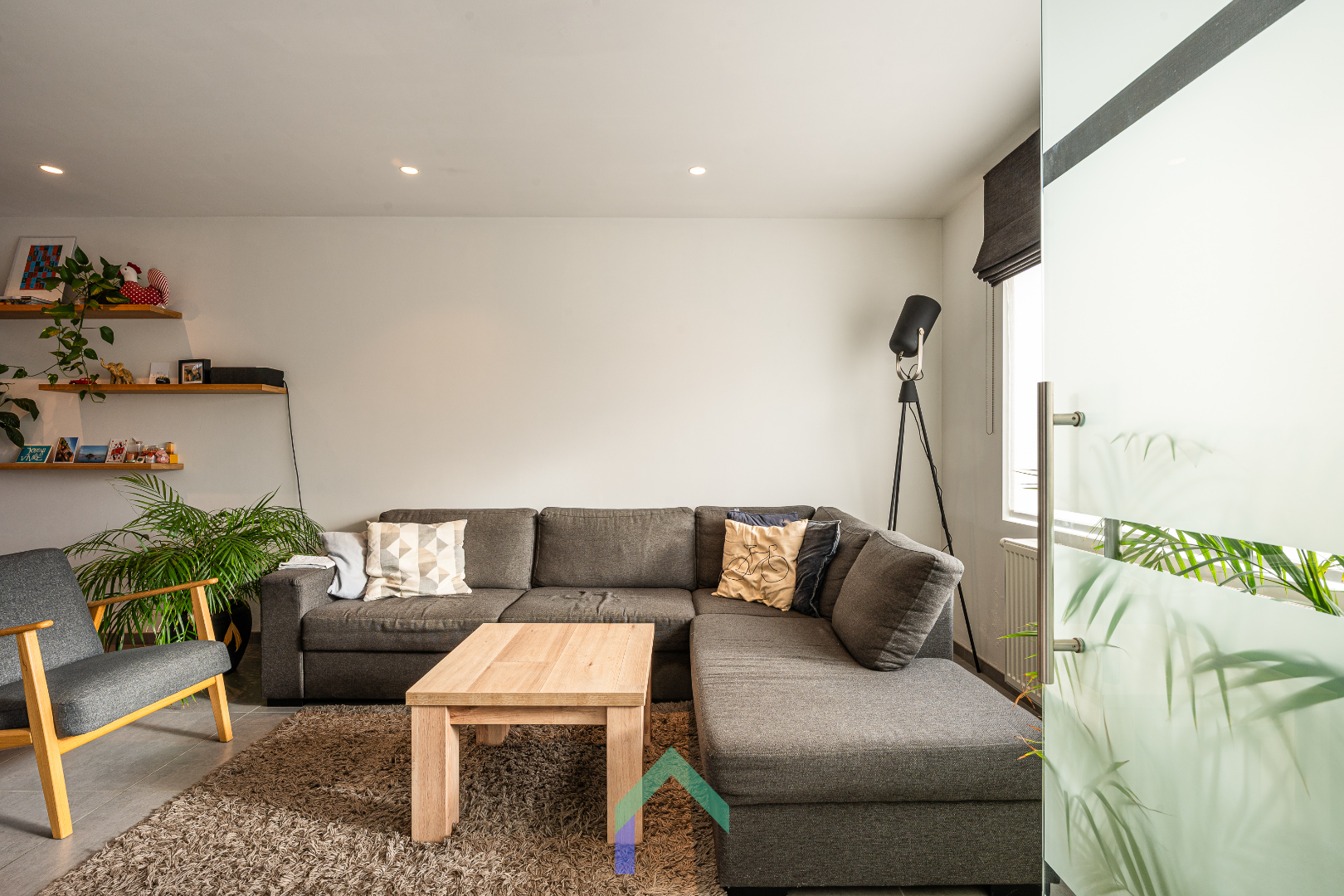 Volledig gerenoveerde woning in een aangename woonwijk - foto 4