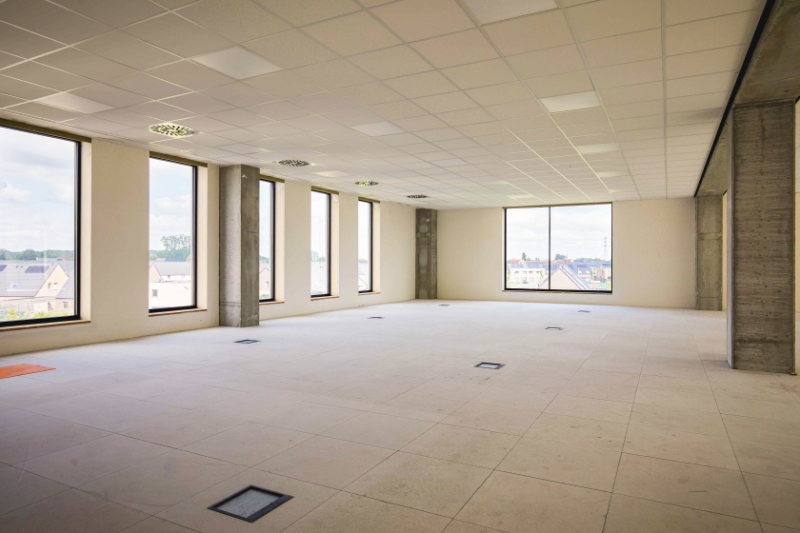 Commercial for rent in Roeselare - photo 1