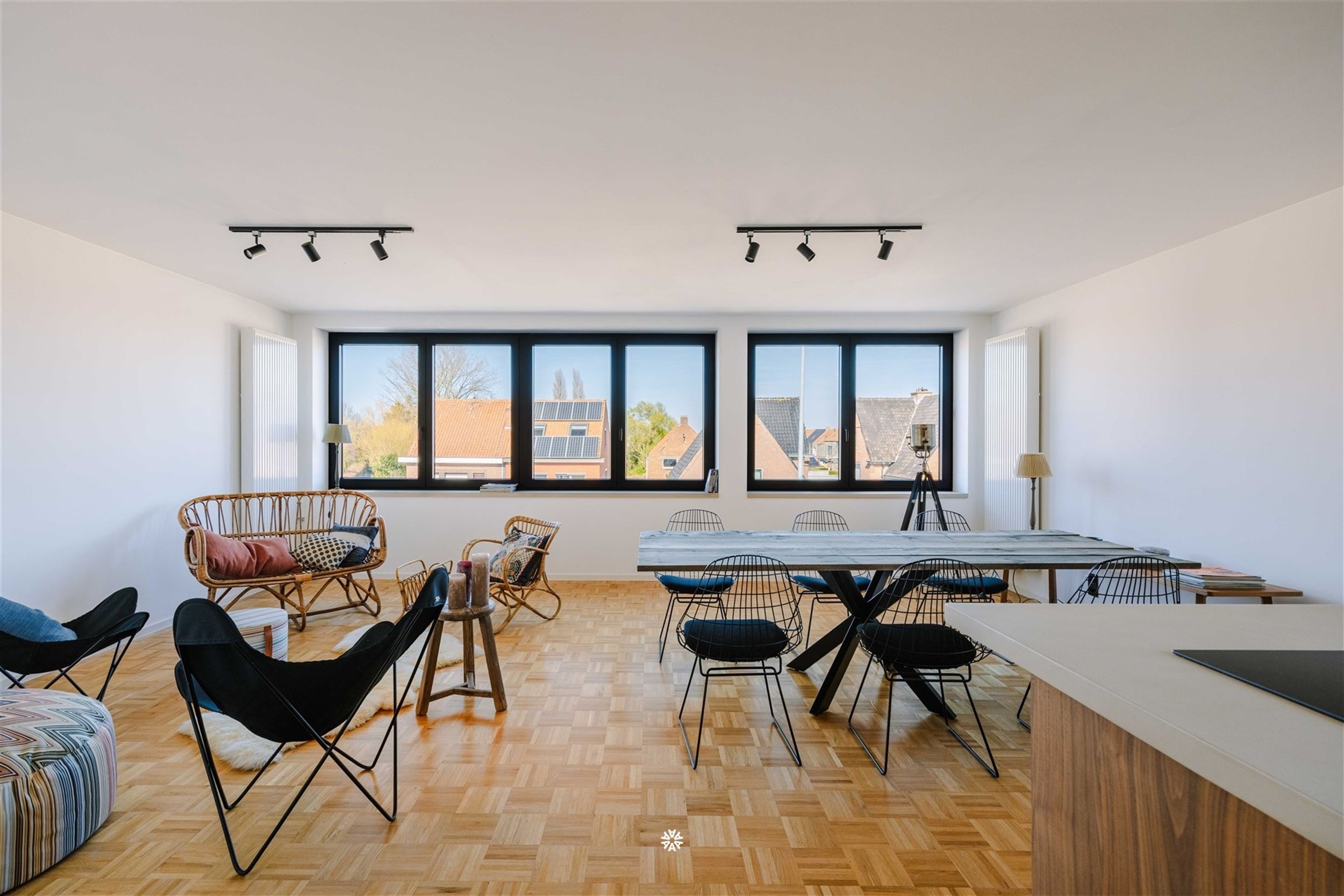 Tot in de puntjes gerenoveerd duplex-penthouse - foto 4
