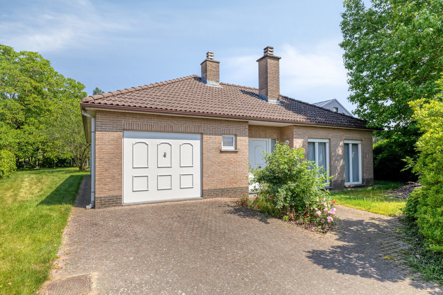 House for sale in Asse