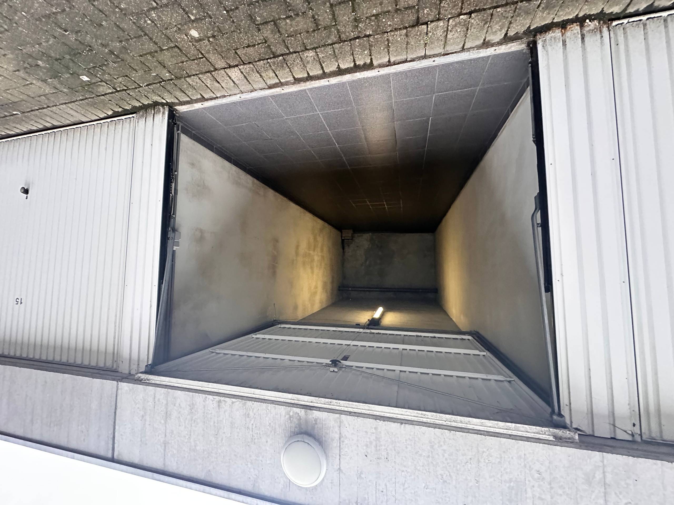 Garage à louer à Roulers - photo 3