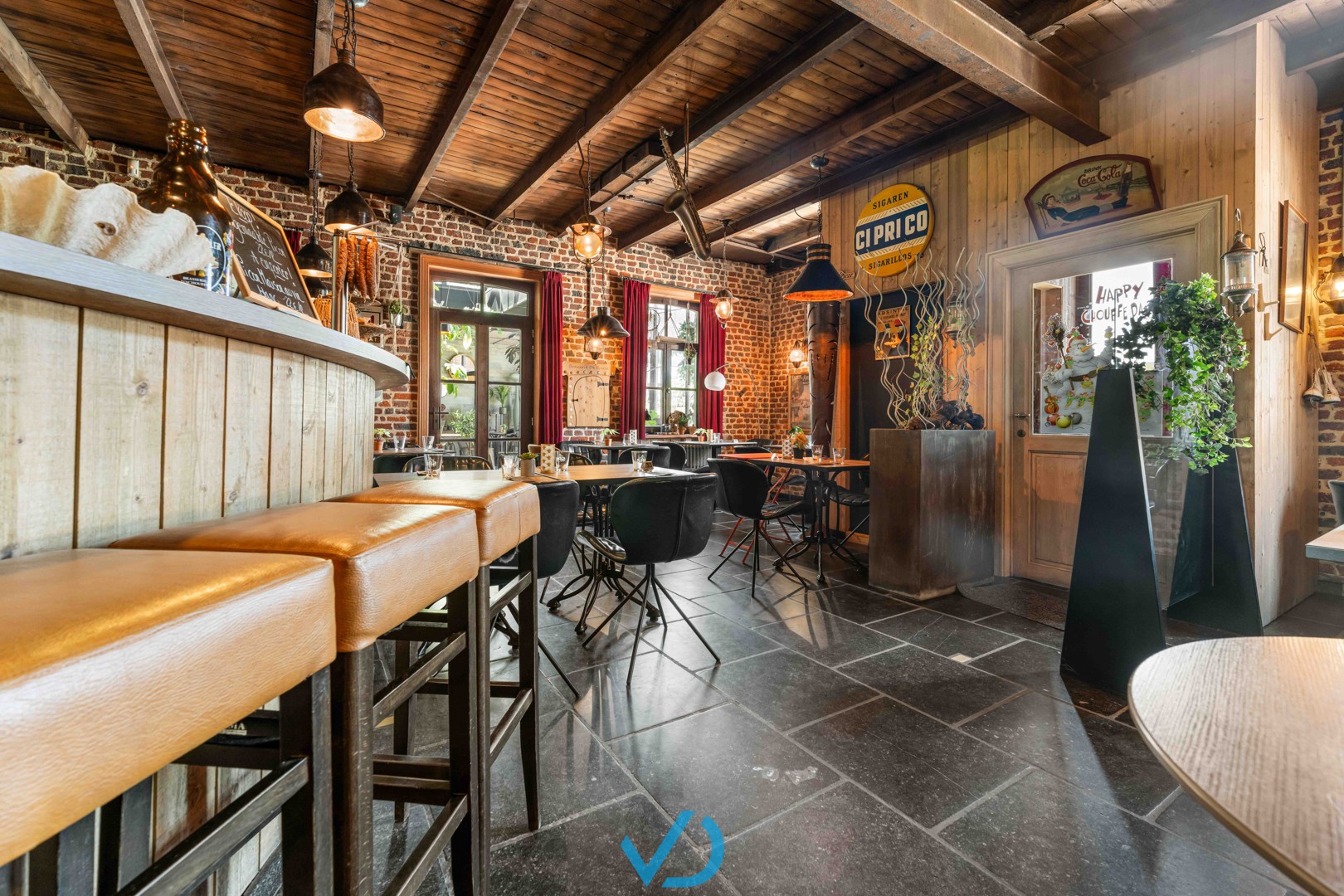 Uniek horecapand met woonst in het hart van Dranouter! - foto 4