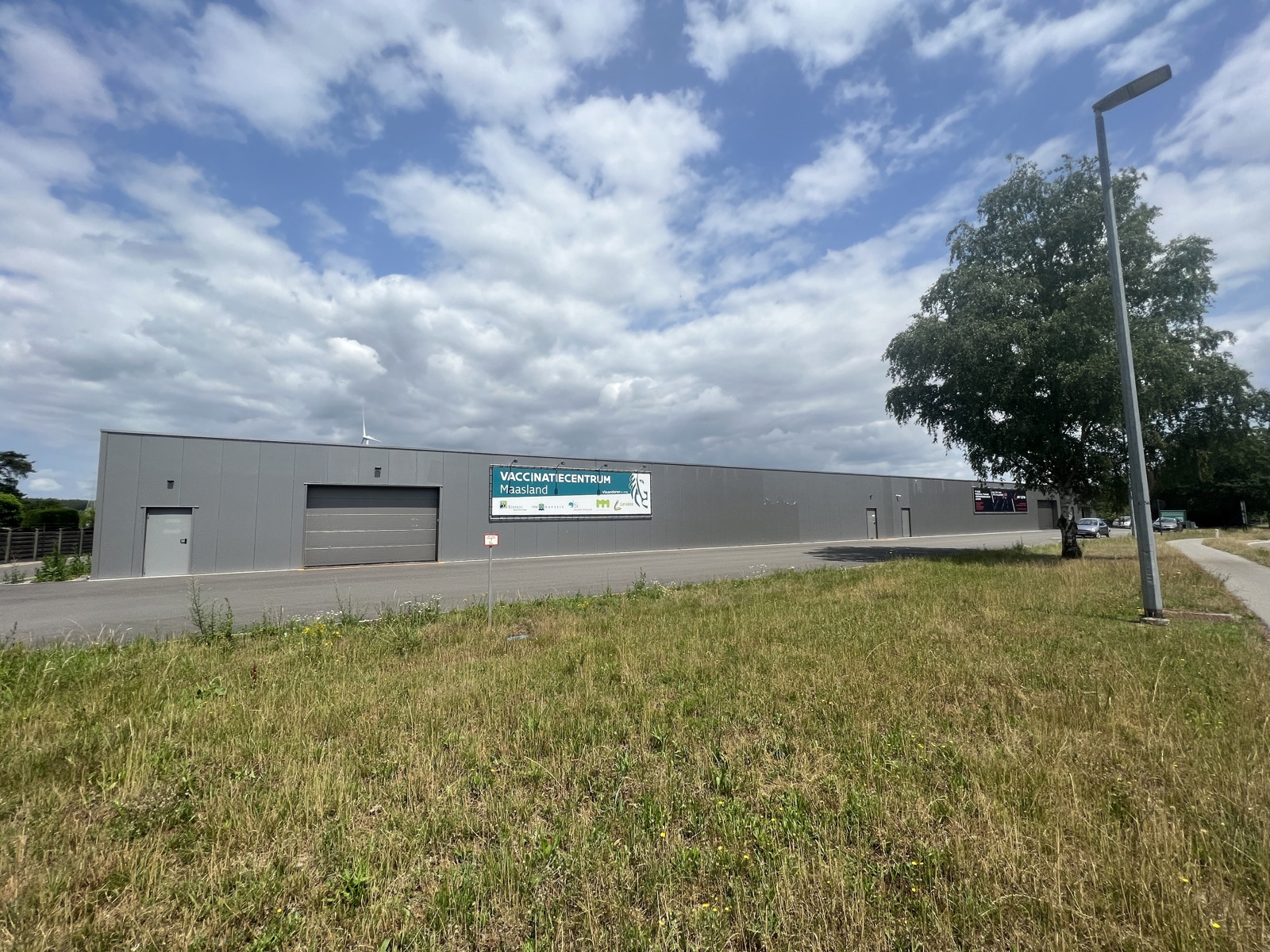 Commercial for rent in Dilsen-Stokkem - photo 1