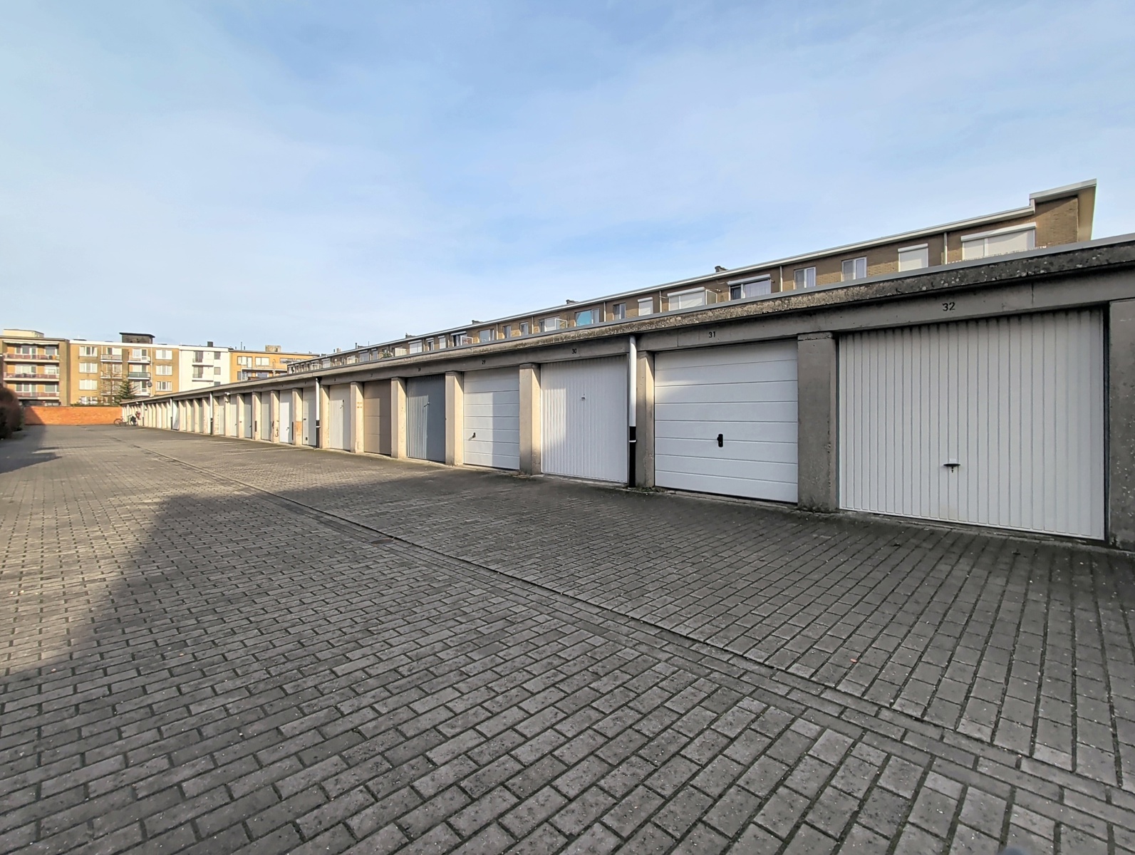 DROGE GARAGEBOX IN 'BUIZEGEM' - foto 1