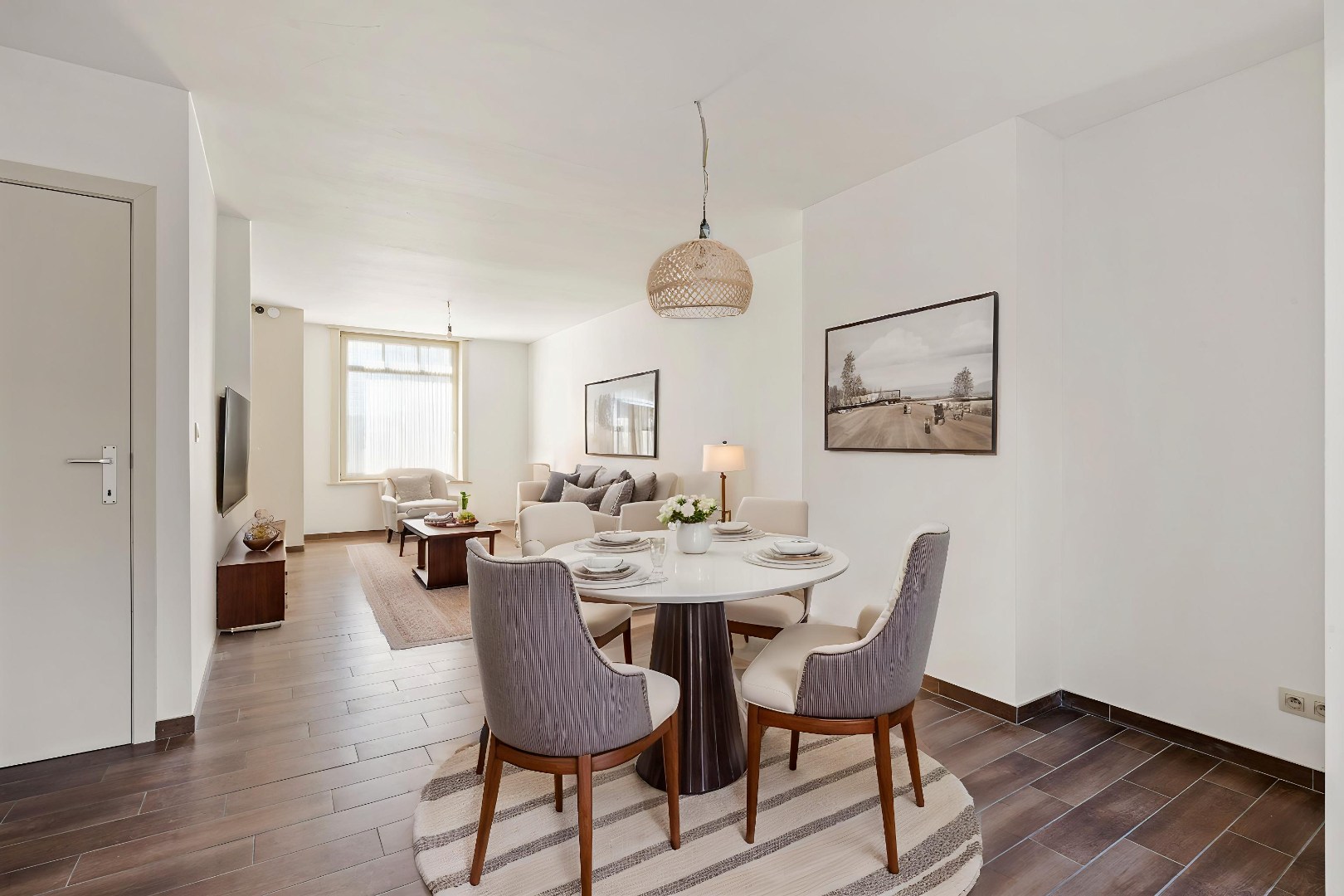 Grotendeels gerenoveerde woning met 2 slaapkamers, ruime zolder en tuin te Menen - foto 5