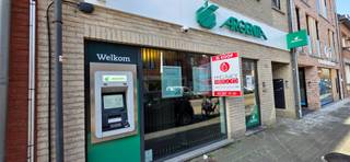 Commerciële ruimte in centrum Wommelgem geschikt voor alle doeleinden. Momenteel is het kantoor onderverdeeld in 5 kantoorunits maar de indeling...