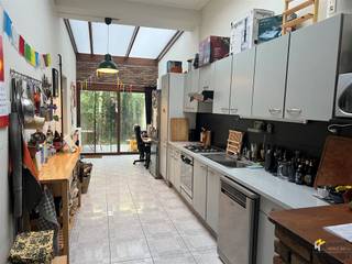 <p><span> </span></p><p><span>Super cozy ground-floor apartment (70m²) with one bedroom and a city garden </span></p><p><span> </span></p><p><span>The apartment is within walking distance of all the great restaurants and bars in the Zuid neighborhood, </span></p><p><span>public transportation, schools, and shops. </span></p><p><span> </span></p><p><span> </span></p><p><span>We enter the apartment into the cozy 36m² living area. </span></p><p><span>Adjacent to this is the 19 m² tiled kitchen, equipped with all modern conveniences.</span></p><p><span>The bedroom is 10 m².</span></p><p><span>Bathroom with a shower, sink, and toilet. </span></p><p><span>In the hallway next to the bathroom, there are connections for installing a washing machine and dryer. </span></p><p><span>And finally, the sunny southwest-facing city garden of approximately 40 m², where you can relax and enjoy yourself!</span></p><p><span> </span></p><p><span>Fixed costs: 30 euros per person per month for water, with separate meters for gas and electricity. </span></p><p><span>For more information or a free estimate, visit www.hansimmo.be</span></p><p><span> </span></p><p><span> </span></p><p><span> </span></p>