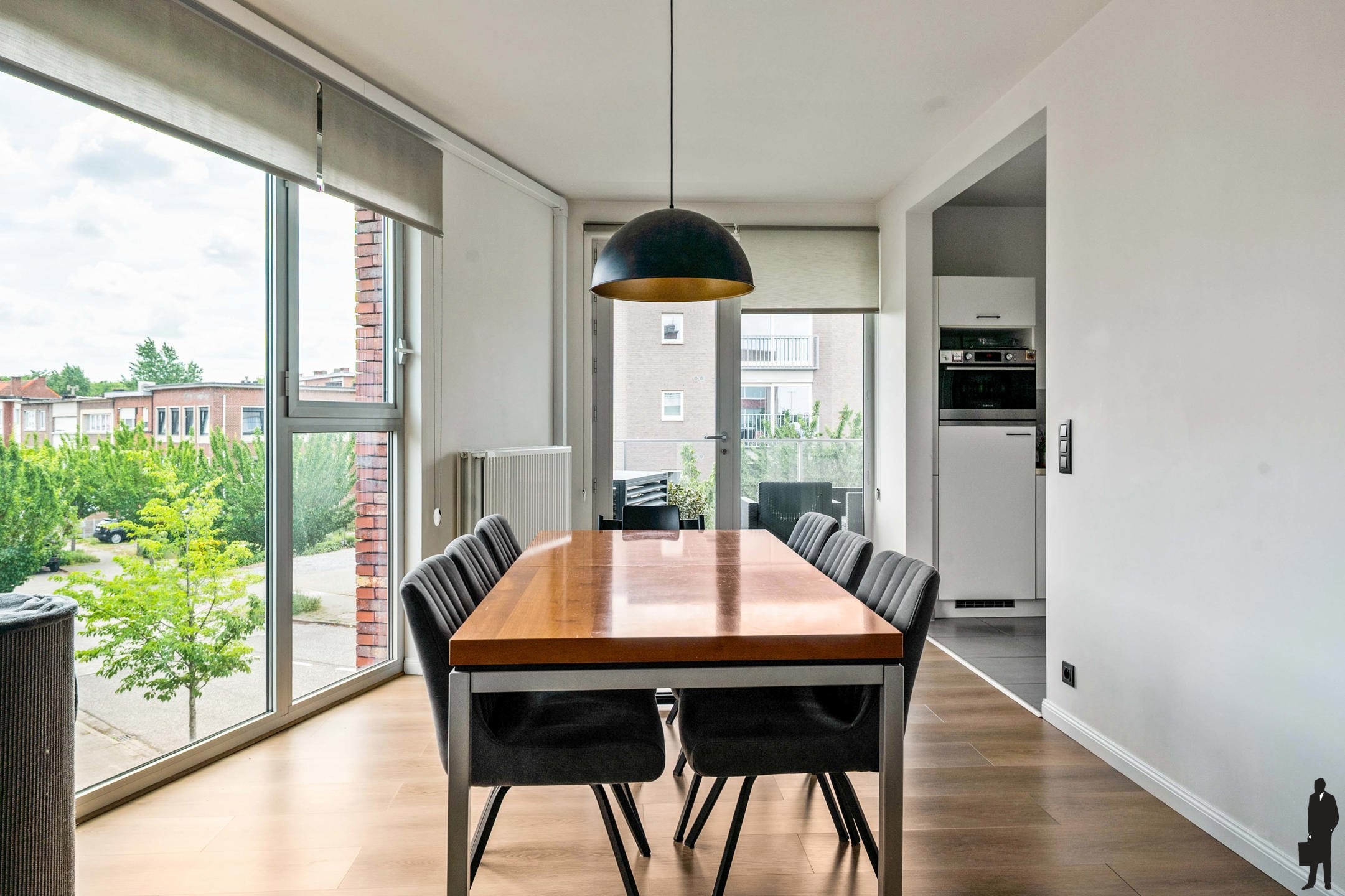 Instapklaar appartement met 2 slpks, terras en staanplaats - foto 5