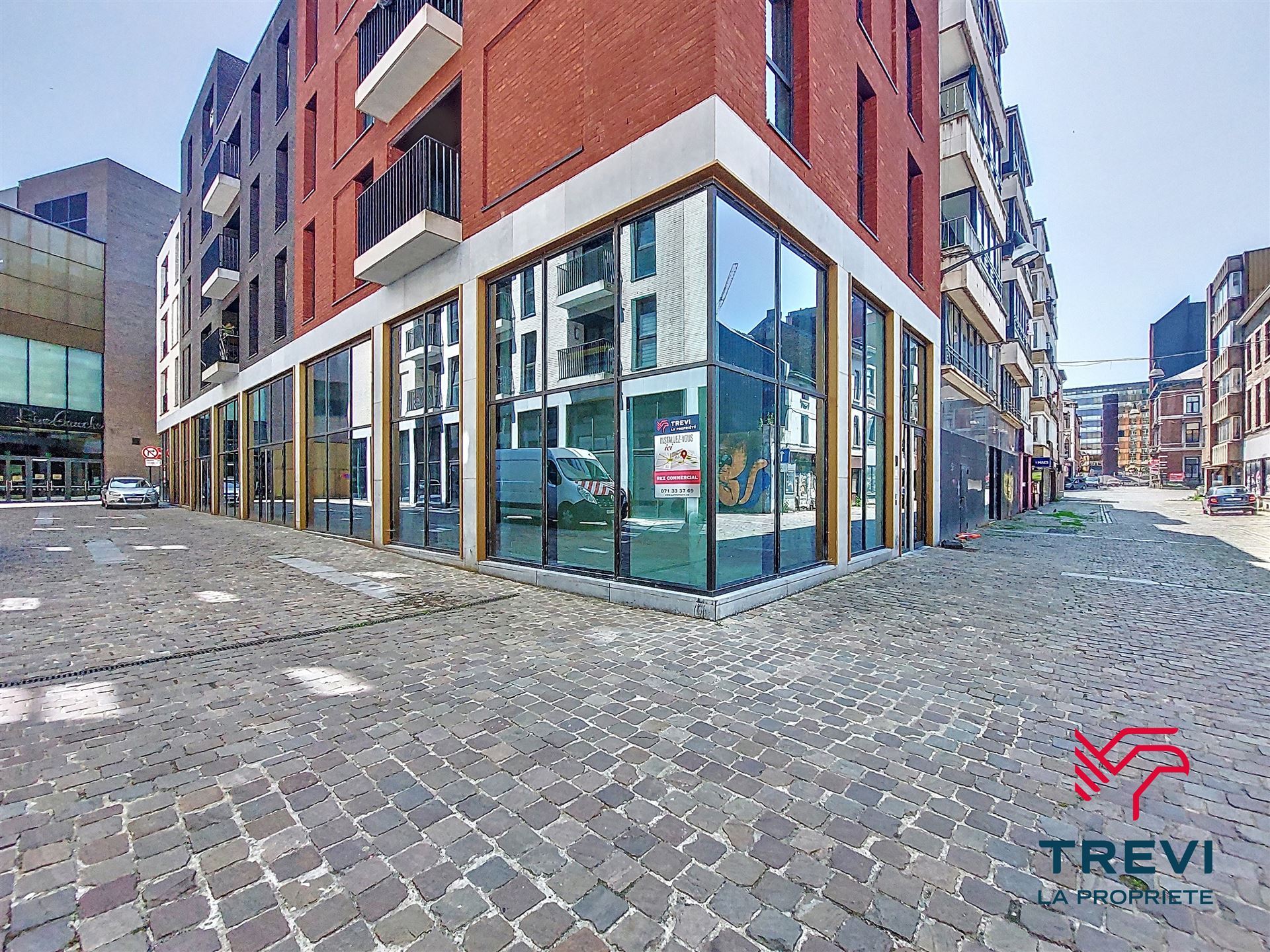 Commercieel te huur in Charleroi - foto 4