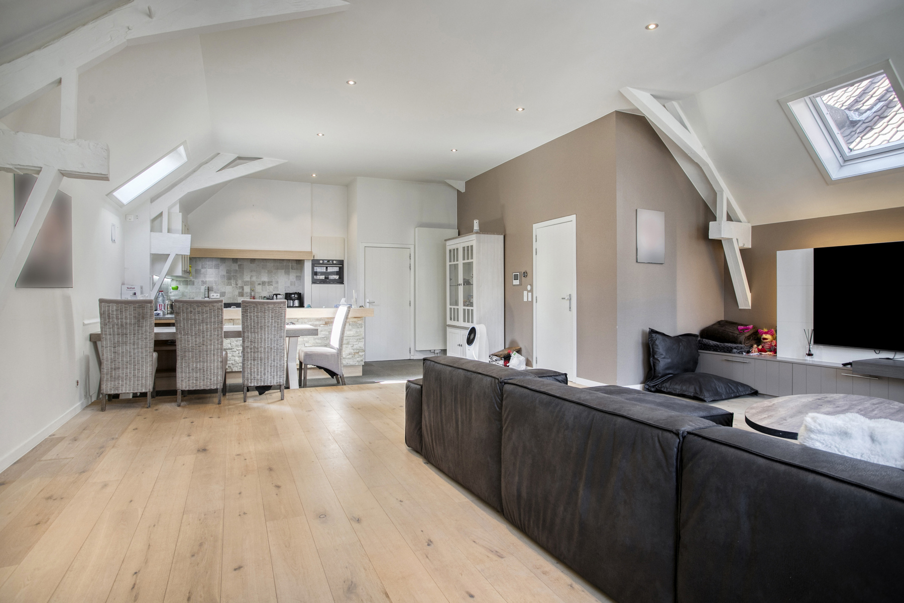 Royaal appartement op centrale locatie - foto 5