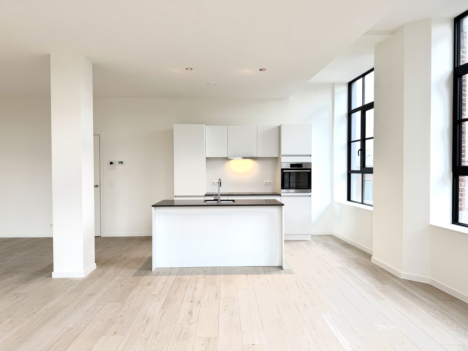 Appartement te huur in Antwerpen met 3 slaapkamers - foto 2