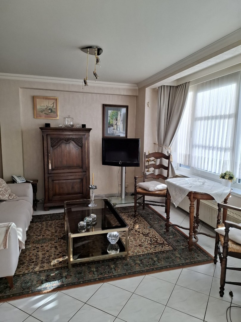 Ruim en lichtrijk tweeslaapkamerappartement op wandelafstand van zee. - foto 4