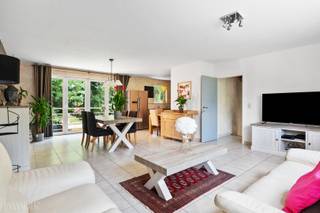 Deze verzorgde woning is ideaal gelegen op wandelafstand van het centrum van Kapellen, in de nabijheid van winkels, scholen en openbaar vervoer...