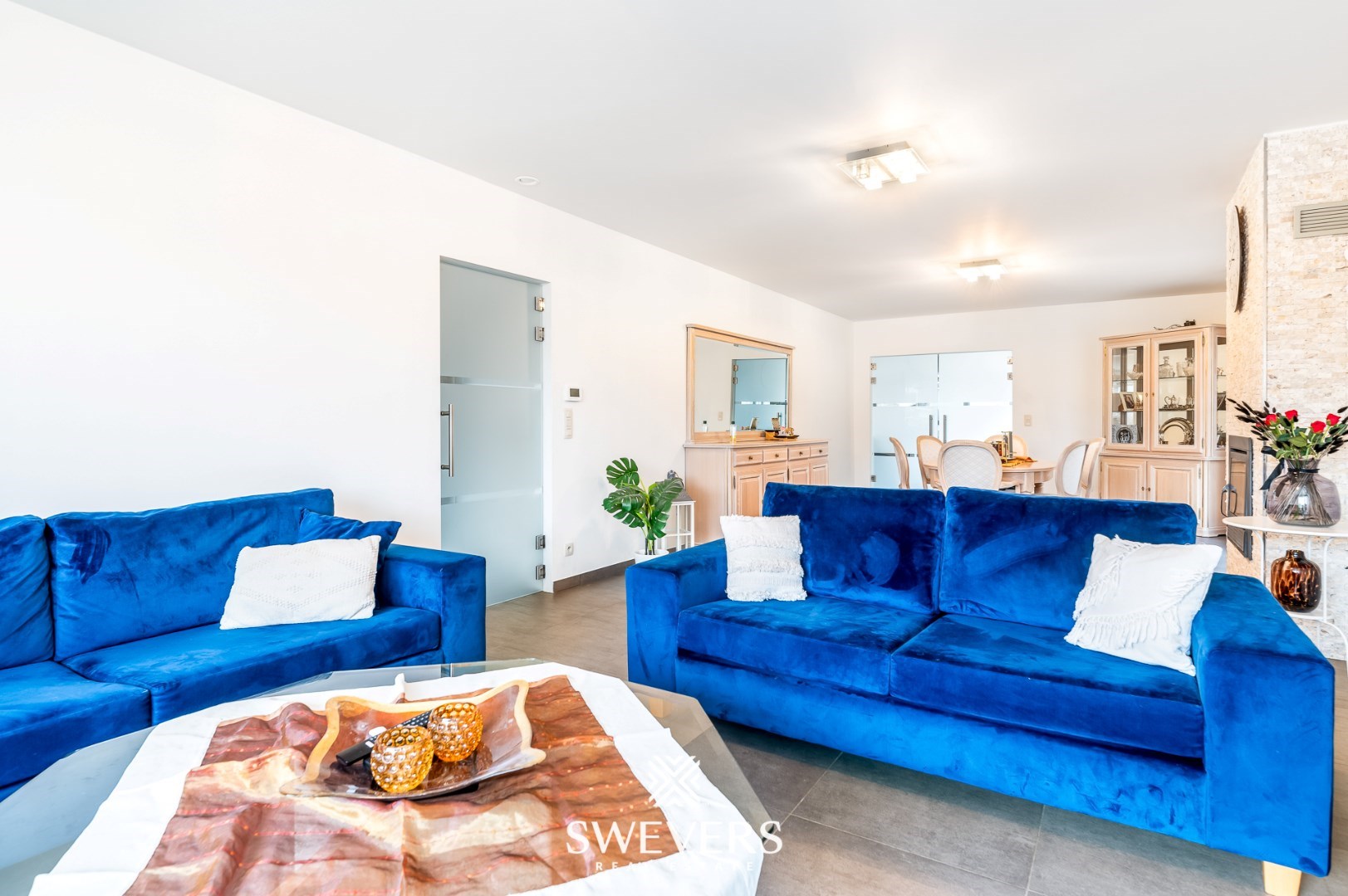 Zeer ruime, instapklare woning met 5 slaapkamers en 3 badkamers in Heusden-Zolder - foto 2