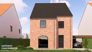 In de Mosselstraat nabij het centrum van Gistel komt er weldra een unieke verkaveling, bestaande uit een mix van open, halfopen en gesloten bebouwingen in landelijke bouwstijl. De grondoppervlaktes variëren tussen de 239 m² en 645 m².<br /><br />Dit unieke project wordt gekenmerkt door zijn centrale ligging ten opzichte van het centrum van Gistel en ademt in een oase van rust.<br /><br />Gistel, de Godelievestad is een bruisende en levendige stad in West-Vlaanderen en heeft een uitgebreid handelscentrum met tal van supermarkten, bakkers, beenhouwers, restaurants, boetieks, tuincentra, etc. De site zelf is vlot bereikbaar met het openbaar vervoer, daar we op 300 meter een bushalte vinden. De ontsluiting naar de kust of het binnenland is ook gewaarborgd via tal van invalswegen alsook de nabijheid van de oprit van de autosnelweg (E40) op zo’n 2,5 kilometer. <br /><br />De Villa met lotnummer 6 is een open bebouwing gelegen op een perceel van 401 m² met een zuidelijke oriëntatie. Deze villa bestaat op de gelijkvloerse verdieping uit een inkomhal met apart toilet. Een ruime leefruimte met open, ingerichte keuken en aansluitend een was-en bergruimte. Op de eerste verdieping bevinden er zich 3 ruime slaapkamers, waarvan 2 met dressing, een nachthal met apart toilet en een ruime badkamer die plaats biedt voor zowel een bad als douche. Overigens beschikt deze villa nog over een mooie tuin en zolder. (Vg, Wg, Gmo, Gvkr, Vv) ~ E-peil: 30 ~ Ref OU28386<br /><br />Deze woning wordt volledig naar eigen smaak en stijl afgewerkt. Hierin wordt u volledig begeleid door een professioneel team, waardoor u volledig ontzorgd aan uw nieuwe woonervaring kunt beginnen.<br /><br />Voor meer uitleg maken wij graag met u een afspraak voor een persoonlijk gesprek! <br />Tot binnenkort? Residentie Vastgoed