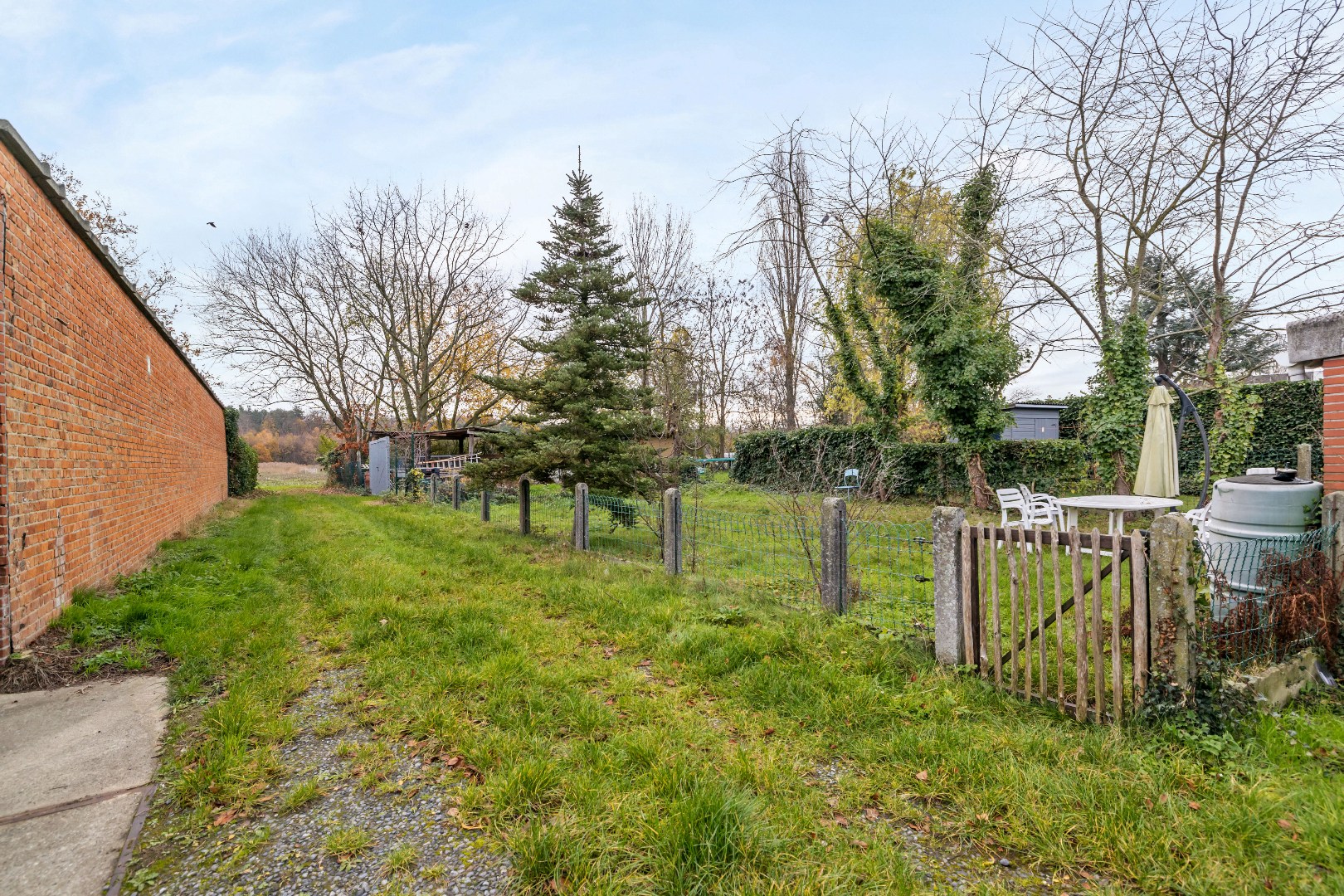 RUIME HOB MET 4 SLPK EN 2 GARAGES / INVESTERING MET 2 APP - foto 2