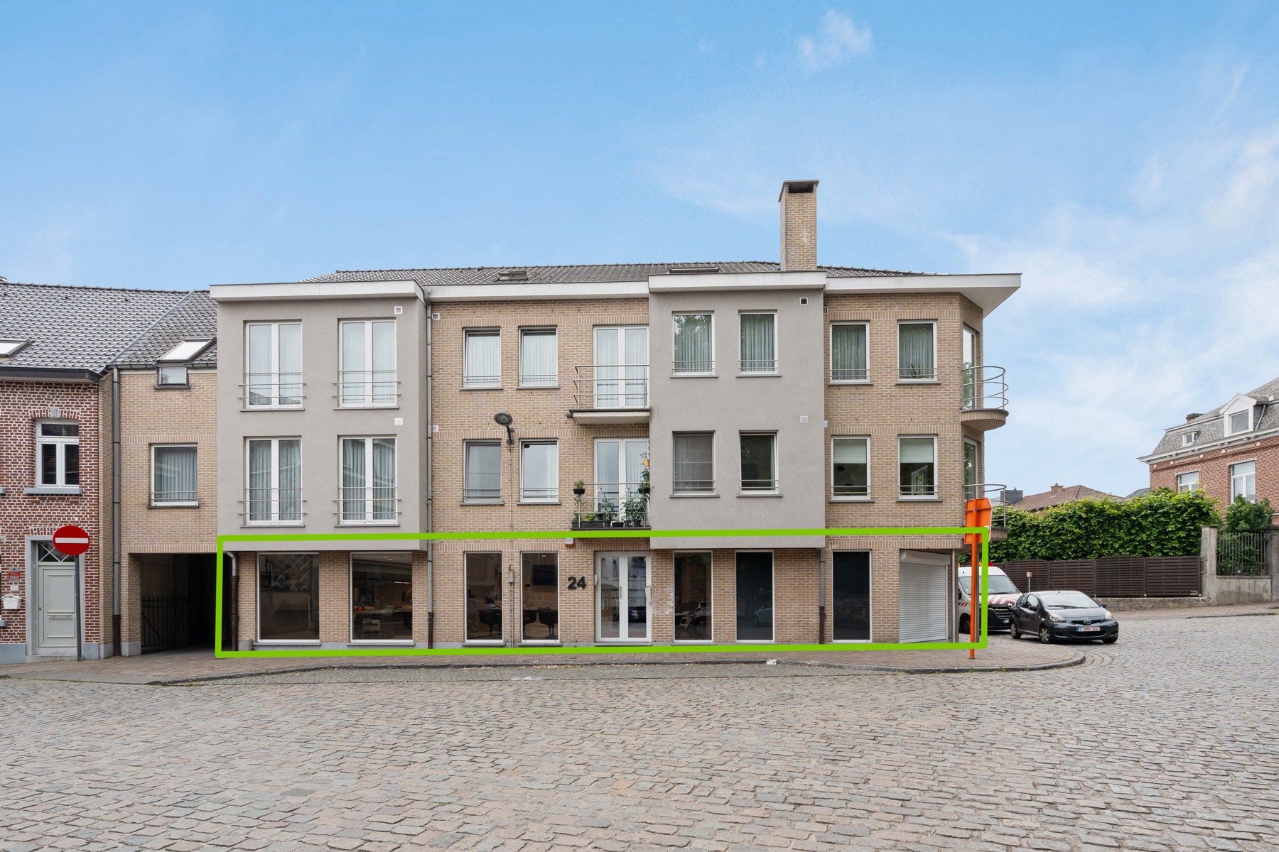 Handelspand in centrum van Sint-Pieters-Leeuw - foto 1