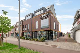 Dit prachtig appartement van 80 m² is gelegen in het centrum van Stabroek. Winkels, openbaar vervoer en scholen vindt u dan ook allemaal...