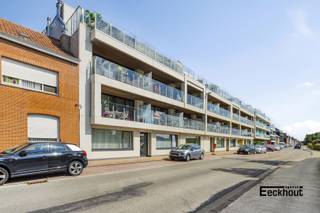 Dit instapklare appartement bevindt zich op de eerste verdieping in de recente residentie 'Spuikom', op wandelafstand van bushaltes en winkels en...