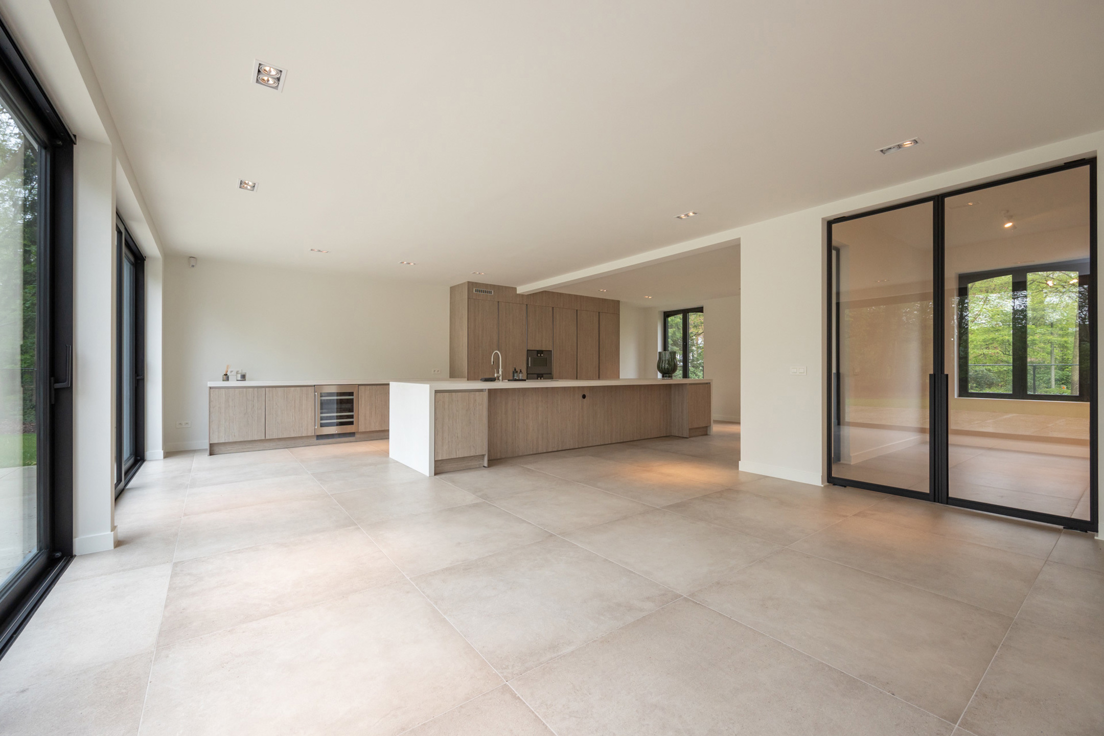 House for sale in Brasschaat with 5 bedrooms - photo 4