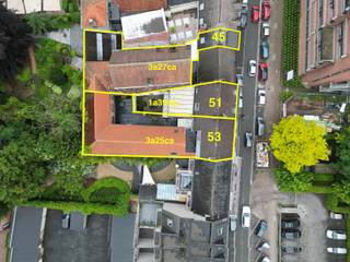 Ce projet d'investissement (surface de 469 m2 ) comprend deux entités :Gasthuisstr. 45 : au rez-de-chaussée, une entrée vers le garage couvert loué...