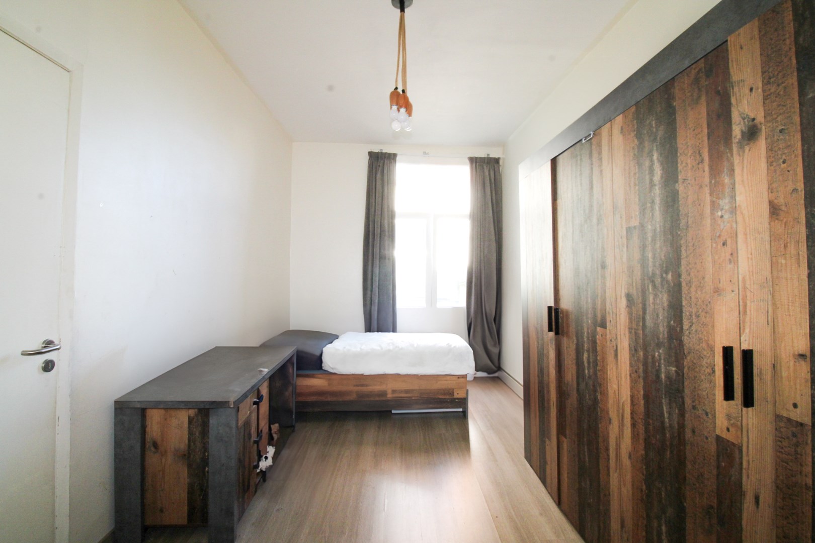 Maison à vendre à Saint-Nicolas avec 7 chambres - photo 4