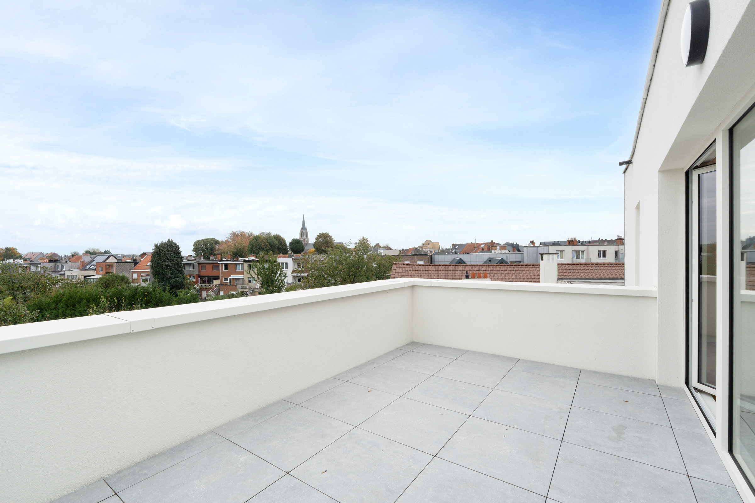 Apartment for sale in Strombeek-Bever with 3 bedrooms - photo 2