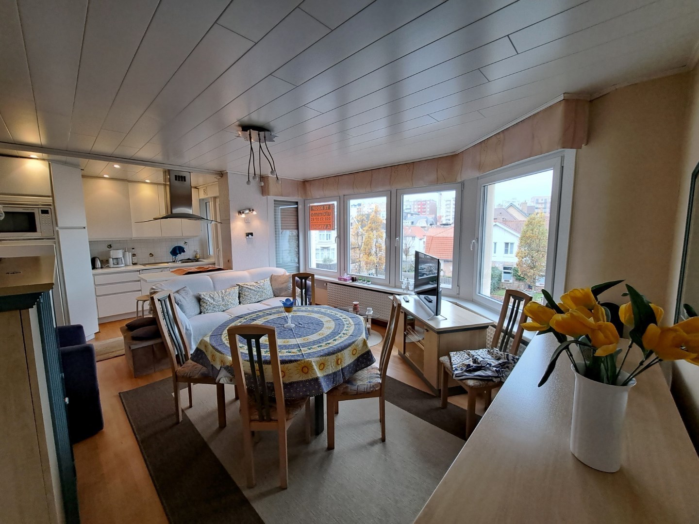 CENTRAAL GELEGEN 2 SLAAPKAMERAPPARTEMENT  IN HARTJE DE PANNE - foto 3