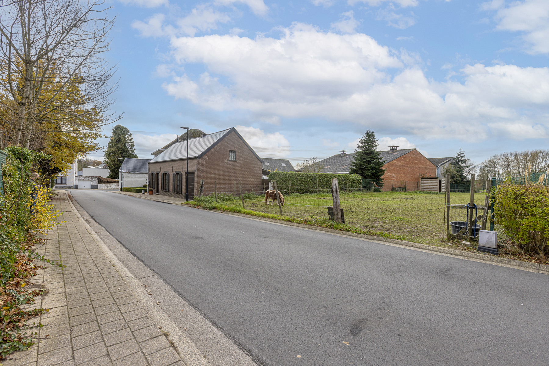 Bouwgrond voor het oprichten van een villa op 8a 35ca - foto 5