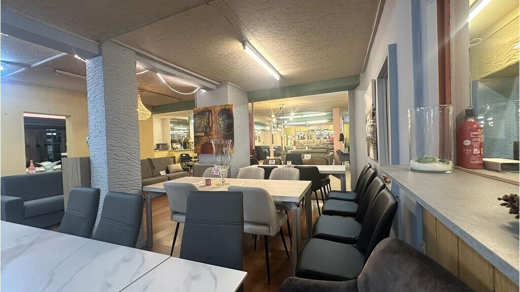 Ruim handelspand met meerdere toonzalen te koop in Sint-Kruis Brugge - foto 3