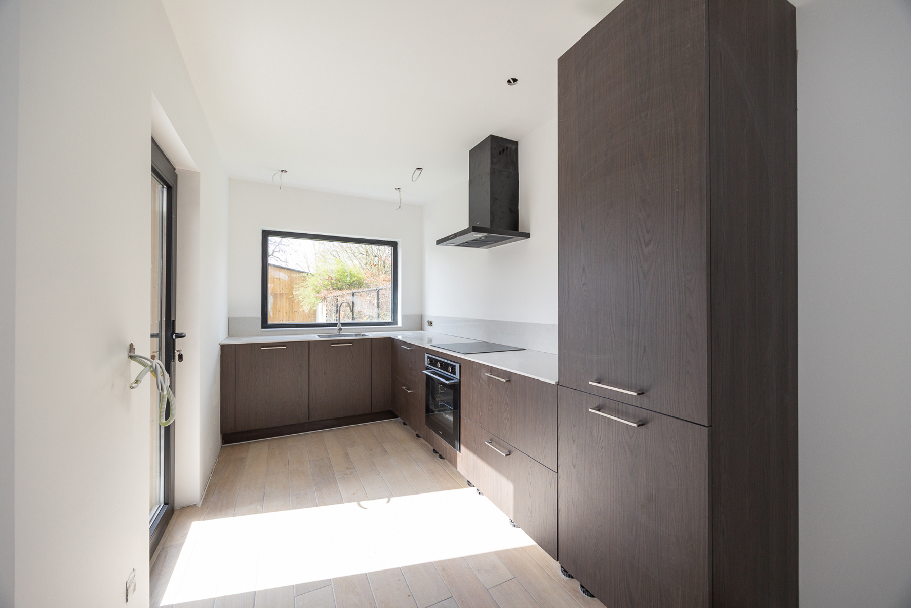 GELIJKVLOERS APPARTEMENT MET ZONNIGE TUIN - foto 4