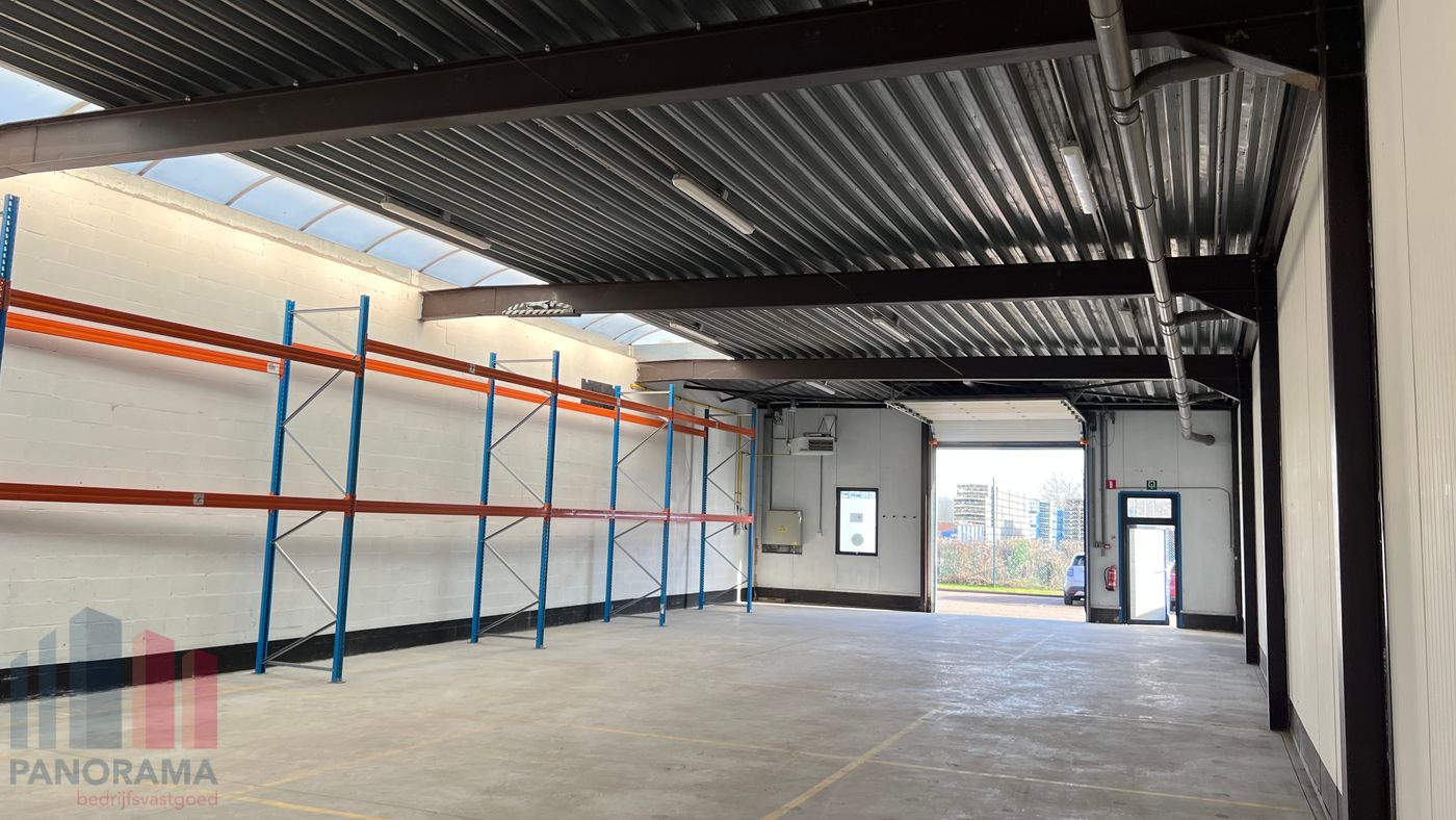Strategisch gelegen KMO-unit van 240 m² nabij de E313 - foto 5
