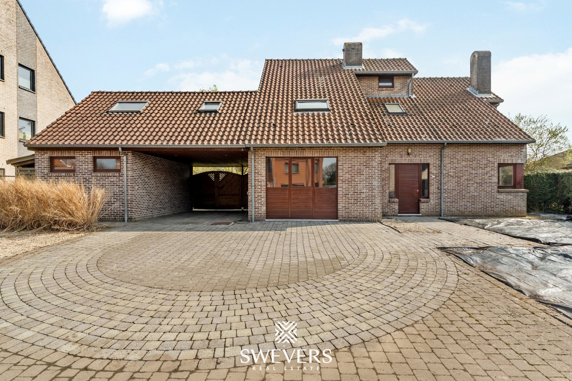 House for sale in Zolder with 6 bedrooms - photo 1