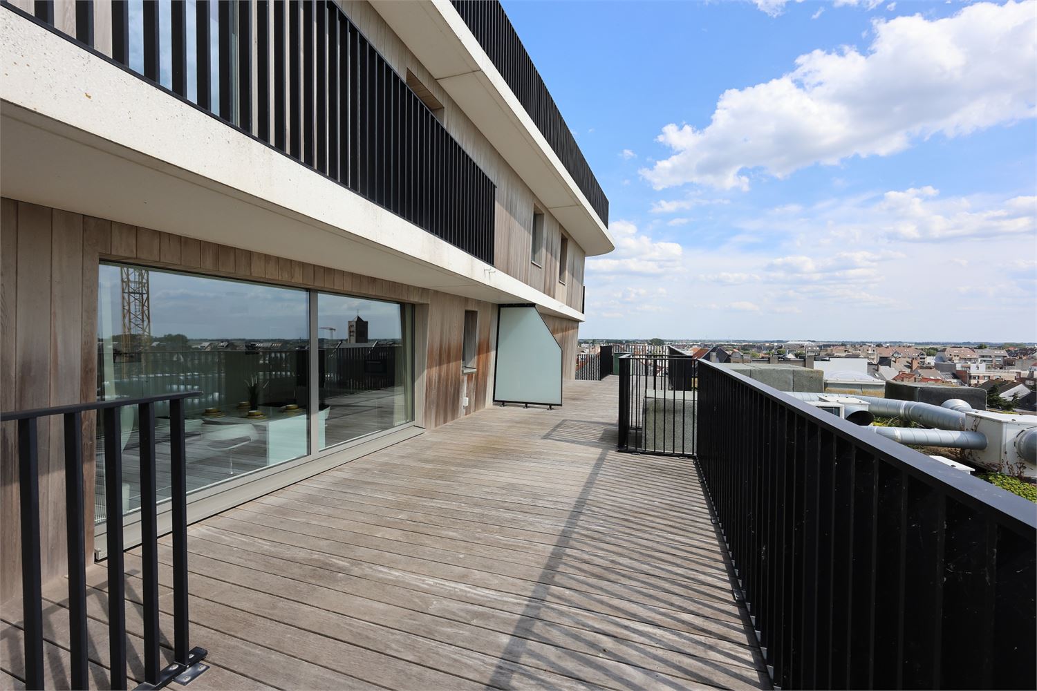 Exclusieve Penthouse met 2 slaapkamers en 76 m² zonneterras ! - foto 4
