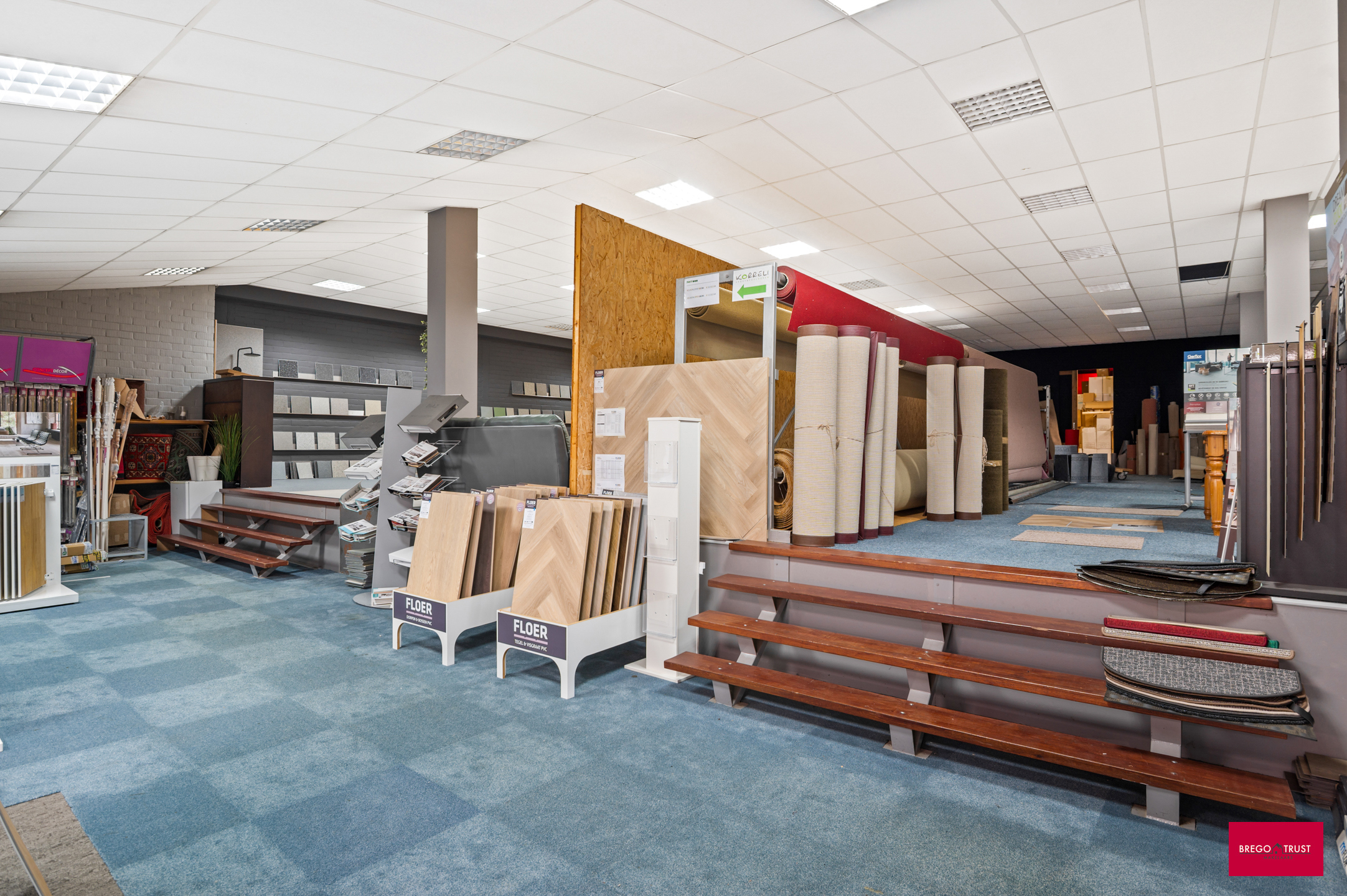 Handelsruimte & magazijn op zichtlocatie aan N19 - foto 2