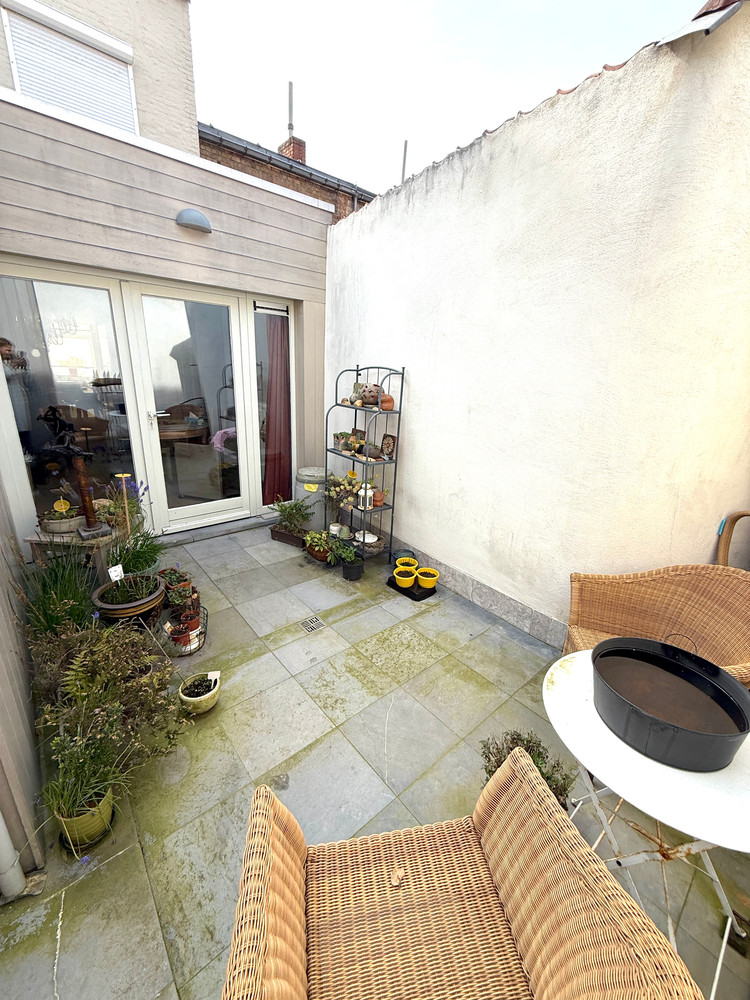BRUGGE CENTRUM: MODERN GERENOVEERDE STADSWONING MET 3 SLPKS EN ZONNETERRAS! - foto 4