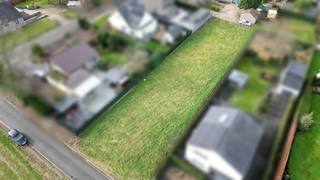 Unieke Bouwgrond Te Koop in Lanklaar - Zavelstraat 42Ontdek de perfecte locatie voor jouw droomhuis op deze ruime bouwgrond, gelegen in de begeerde...